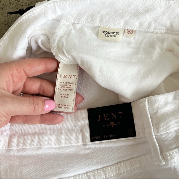 Jen7 by 7 For All Mankind NWT Eyelet-Hem Skinny Ankle Jeans in White - Picture 9 of 9